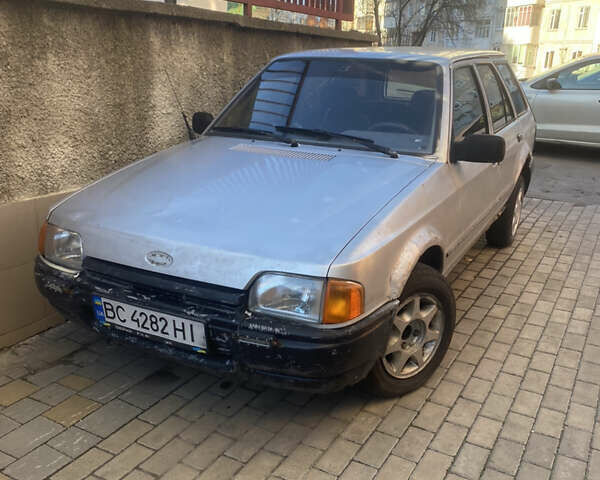 Сірий Форд Ескорт, об'ємом двигуна 1.26 л та пробігом 200 тис. км за 600 $, фото 4 на Automoto.ua
