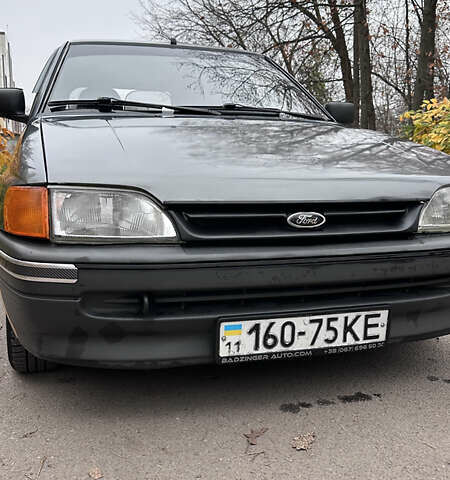 Сірий Форд Ескорт, об'ємом двигуна 1.8 л та пробігом 350 тис. км за 2700 $, фото 3 на Automoto.ua