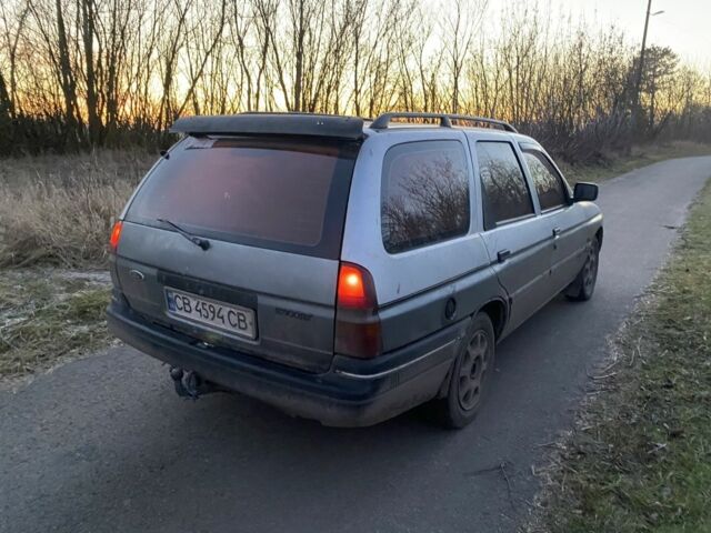 Серый Форд Эскорт, объемом двигателя 1.8 л и пробегом 9 тыс. км за 782 $, фото 2 на Automoto.ua