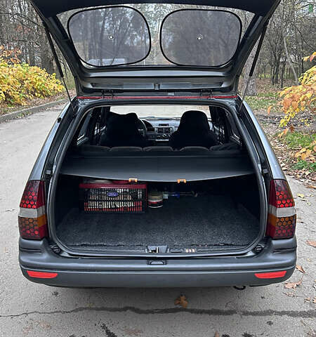 Сірий Форд Ескорт, об'ємом двигуна 1.8 л та пробігом 350 тис. км за 2700 $, фото 6 на Automoto.ua