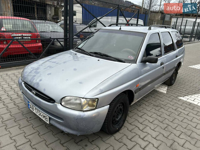 Серый Форд Эскорт, объемом двигателя 1.59 л и пробегом 350 тыс. км за 850 $, фото 3 на Automoto.ua