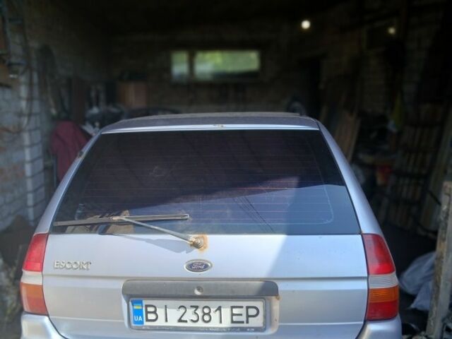 Серый Форд Эскорт, объемом двигателя 0 л и пробегом 2 тыс. км за 716 $, фото 5 на Automoto.ua