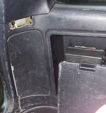 Серый Форд Эскорт, объемом двигателя 1.6 л и пробегом 602 тыс. км за 3000 $, фото 16 на Automoto.ua