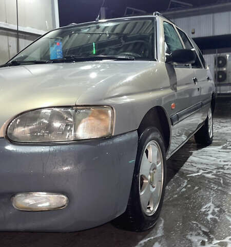 Серый Форд Эскорт, объемом двигателя 1.6 л и пробегом 602 тыс. км за 3000 $, фото 1 на Automoto.ua