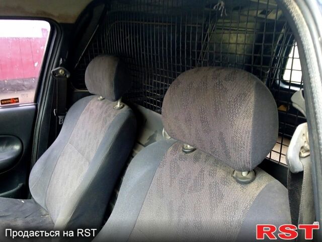 Синий Форд Эскорт, объемом двигателя 1.4 л и пробегом 197 тыс. км за 840 $, фото 6 на Automoto.ua