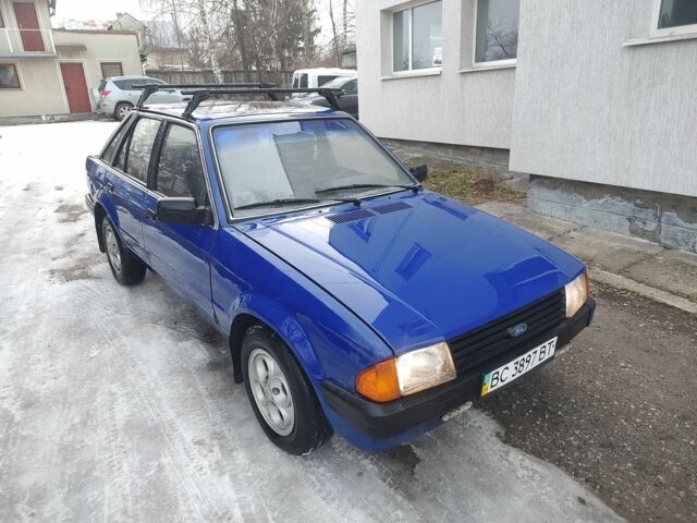 Синий Форд Эскорт, объемом двигателя 1.1 л и пробегом 77 тыс. км за 649 $, фото 5 на Automoto.ua