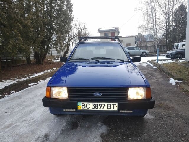 Синий Форд Эскорт, объемом двигателя 1.1 л и пробегом 77 тыс. км за 649 $, фото 2 на Automoto.ua