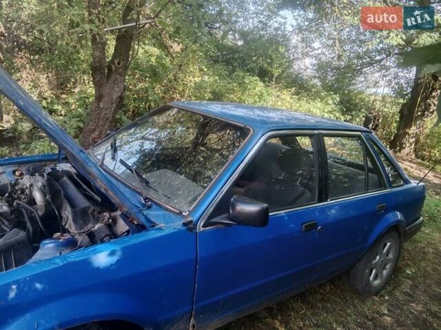 Синій Форд Ескорт, об'ємом двигуна 1.6 л та пробігом 200 тис. км за 400 $, фото 2 на Automoto.ua