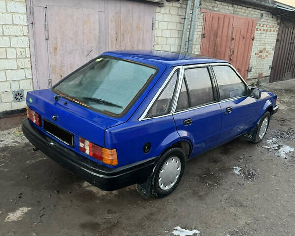 Синий Форд Эскорт, объемом двигателя 1.1 л и пробегом 69 тыс. км за 750 $, фото 7 на Automoto.ua