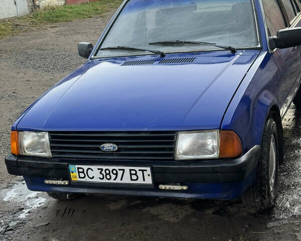 Синій Форд Ескорт, об'ємом двигуна 1.1 л та пробігом 69 тис. км за 1000 $, фото 4 на Automoto.ua
