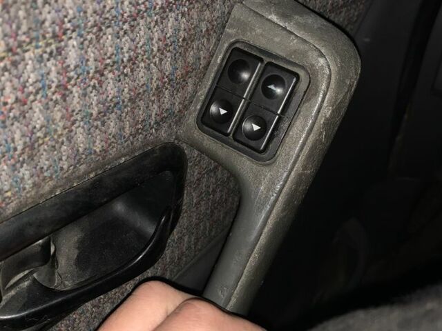 Синий Форд Эскорт, объемом двигателя 1.4 л и пробегом 117 тыс. км за 1100 $, фото 9 на Automoto.ua