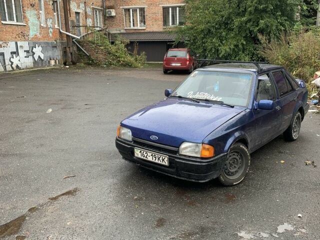 Синий Форд Эскорт, объемом двигателя 1.4 л и пробегом 117 тыс. км за 1100 $, фото 8 на Automoto.ua