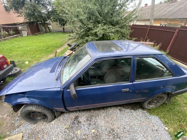 Синий Форд Эскорт, объемом двигателя 1.3 л и пробегом 3 тыс. км за 500 $, фото 5 на Automoto.ua