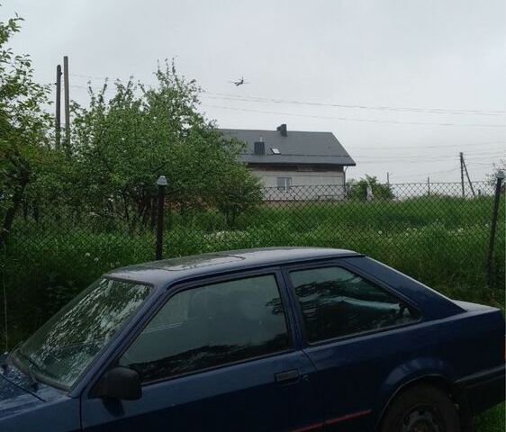 Синій Форд Ескорт, об'ємом двигуна 1.3 л та пробігом 3 тис. км за 700 $, фото 1 на Automoto.ua
