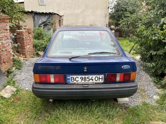 Синий Форд Эскорт, объемом двигателя 1.3 л и пробегом 3 тыс. км за 500 $, фото 3 на Automoto.ua