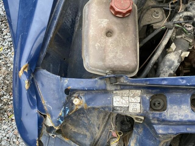 Синий Форд Эскорт, объемом двигателя 1.3 л и пробегом 3 тыс. км за 500 $, фото 15 на Automoto.ua