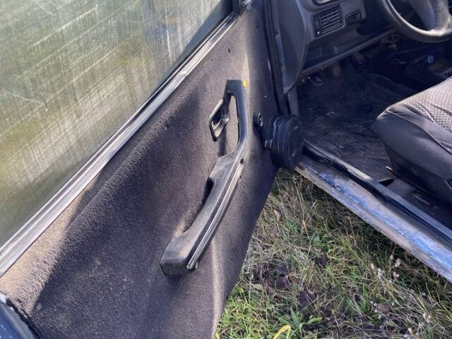 Синий Форд Эскорт, объемом двигателя 1.4 л и пробегом 250 тыс. км за 650 $, фото 5 на Automoto.ua