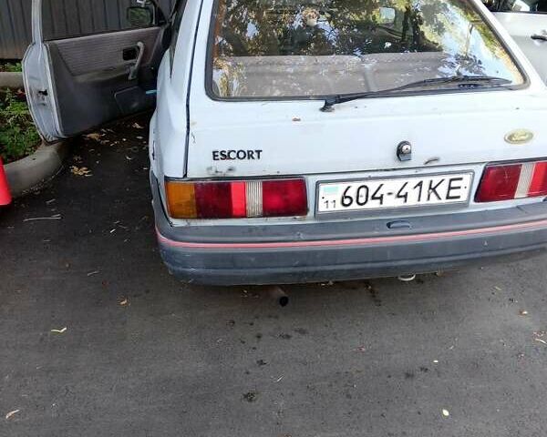 Синий Форд Эскорт, объемом двигателя 1.3 л и пробегом 500 тыс. км за 550 $, фото 8 на Automoto.ua