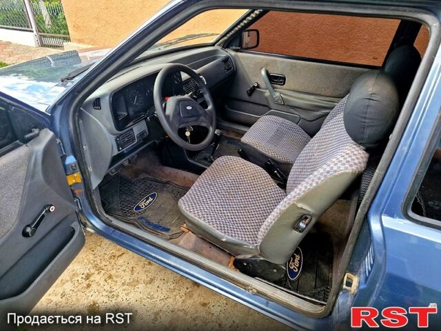 Синий Форд Эскорт, объемом двигателя 1.4 л и пробегом 110 тыс. км за 600 $, фото 10 на Automoto.ua