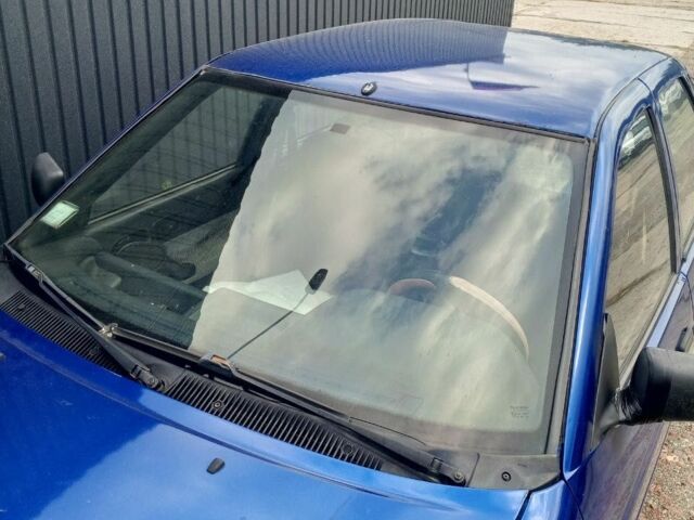 Синий Форд Эскорт, объемом двигателя 1.9 л и пробегом 340 тыс. км за 519 $, фото 3 на Automoto.ua