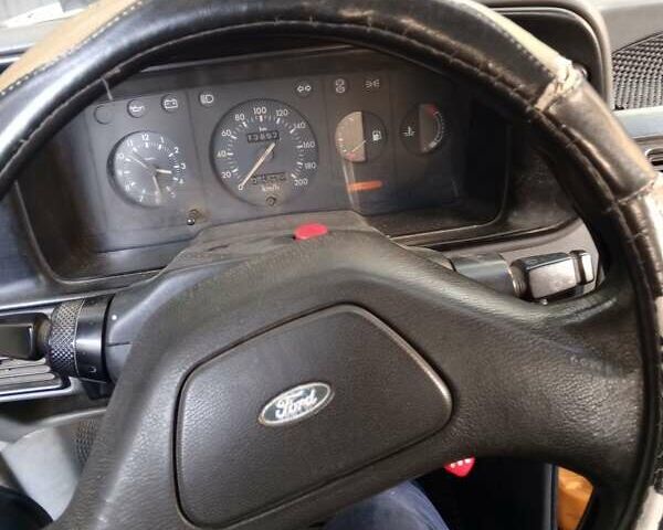 Синий Форд Эскорт, объемом двигателя 1.3 л и пробегом 500 тыс. км за 550 $, фото 2 на Automoto.ua