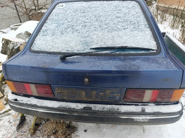 Синий Форд Эскорт, объемом двигателя 0 л и пробегом 360 тыс. км за 200 $, фото 1 на Automoto.ua