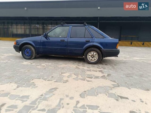 Синій Форд Ескорт, об'ємом двигуна 1.3 л та пробігом 250 тис. км за 700 $, фото 1 на Automoto.ua