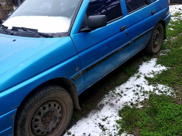 Синій Форд Ескорт, об'ємом двигуна 1.4 л та пробігом 0 тис. км за 1000 $, фото 5 на Automoto.ua