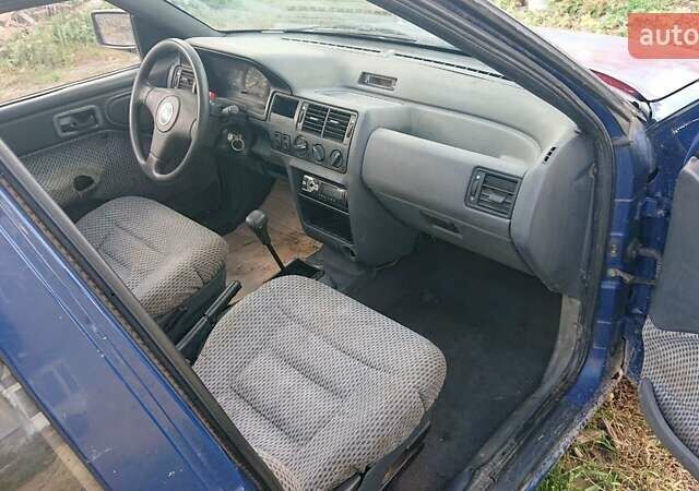 Синий Форд Эскорт, объемом двигателя 1.4 л и пробегом 500 тыс. км за 600 $, фото 3 на Automoto.ua