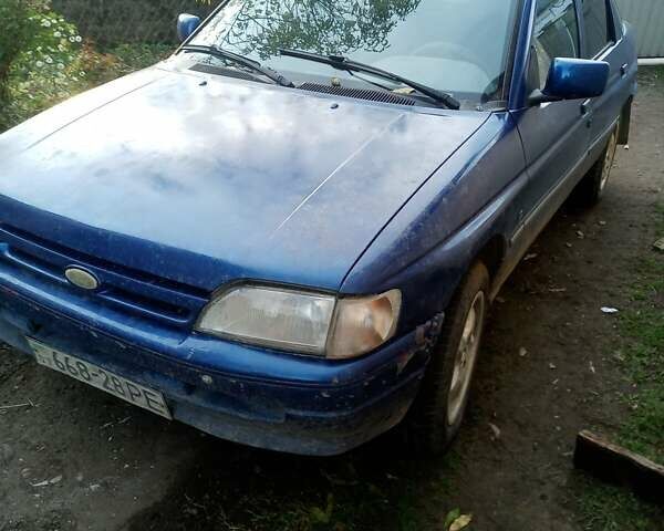 Синий Форд Эскорт, объемом двигателя 1.6 л и пробегом 150 тыс. км за 644 $, фото 3 на Automoto.ua