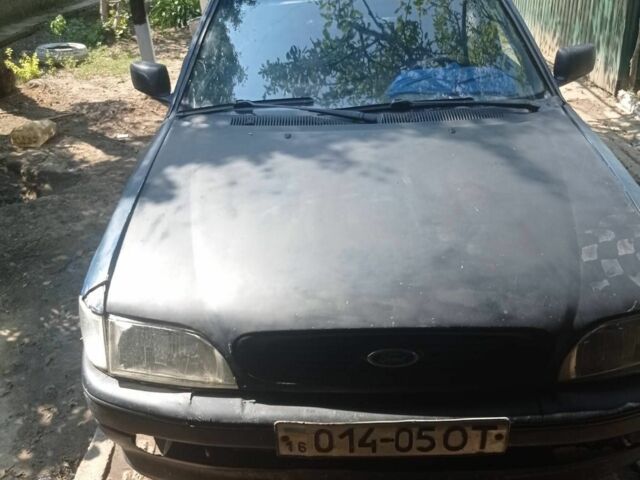 Синий Форд Эскорт, объемом двигателя 2 л и пробегом 100 тыс. км за 429 $, фото 2 на Automoto.ua