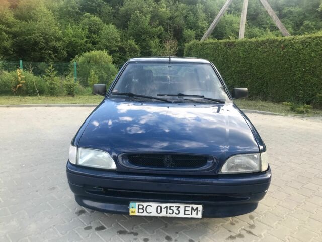 Синий Форд Эскорт, объемом двигателя 1.4 л и пробегом 130 тыс. км за 1000 $, фото 9 на Automoto.ua