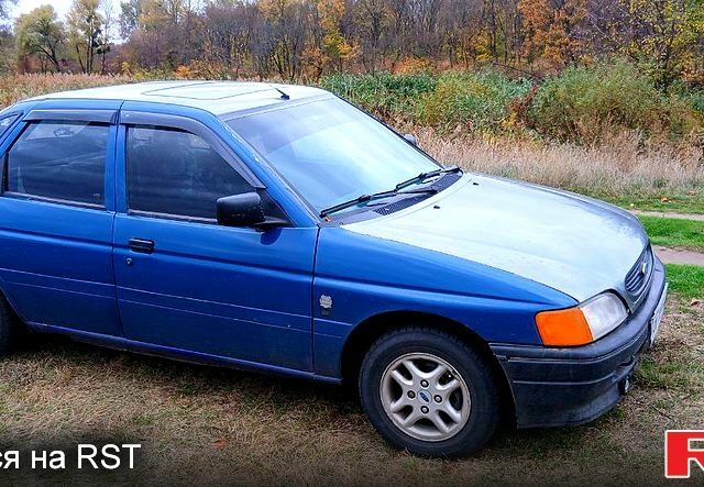 Синій Форд Ескорт, об'ємом двигуна 1.4 л та пробігом 200 тис. км за 810 $, фото 4 на Automoto.ua