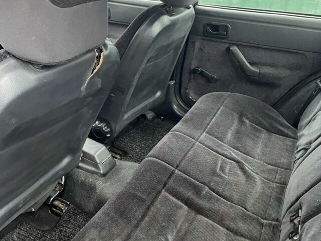 Синий Форд Эскорт, объемом двигателя 1.6 л и пробегом 93 тыс. км за 800 $, фото 9 на Automoto.ua