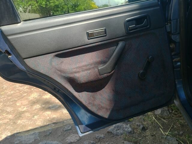 Синий Форд Эскорт, объемом двигателя 1.4 л и пробегом 76 тыс. км за 3000 $, фото 5 на Automoto.ua