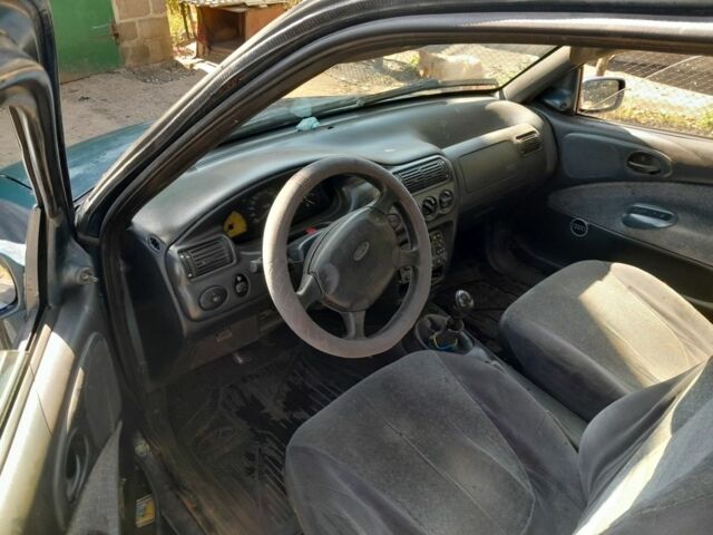 Синий Форд Эскорт, объемом двигателя 1.6 л и пробегом 1000 тыс. км за 671 $, фото 3 на Automoto.ua