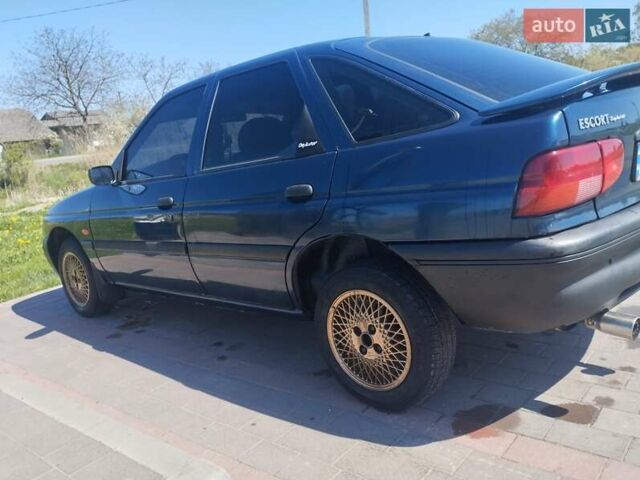 Синий Форд Эскорт, объемом двигателя 1.6 л и пробегом 1 тыс. км за 2300 $, фото 9 на Automoto.ua