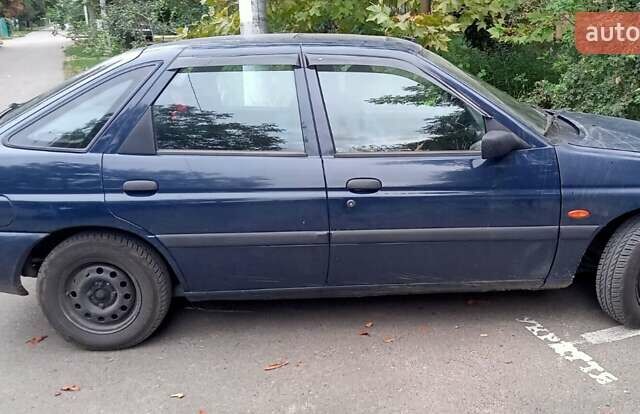 Синий Форд Эскорт, объемом двигателя 1.4 л и пробегом 999 тыс. км за 1492 $, фото 15 на Automoto.ua