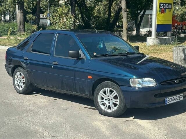 Синий Форд Эскорт, объемом двигателя 1.4 л и пробегом 98 тыс. км за 1650 $, фото 1 на Automoto.ua