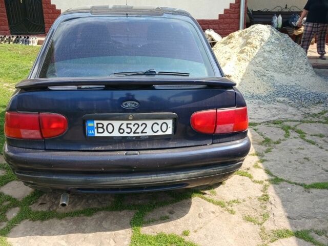 Синий Форд Эскорт, объемом двигателя 1.6 л и пробегом 250 тыс. км за 900 $, фото 4 на Automoto.ua