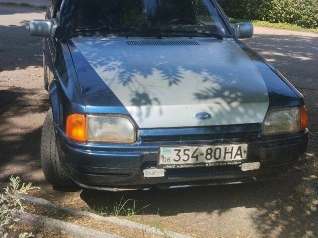 Синий Форд Эскорт, объемом двигателя 2 л и пробегом 1 тыс. км за 1551 $, фото 7 на Automoto.ua