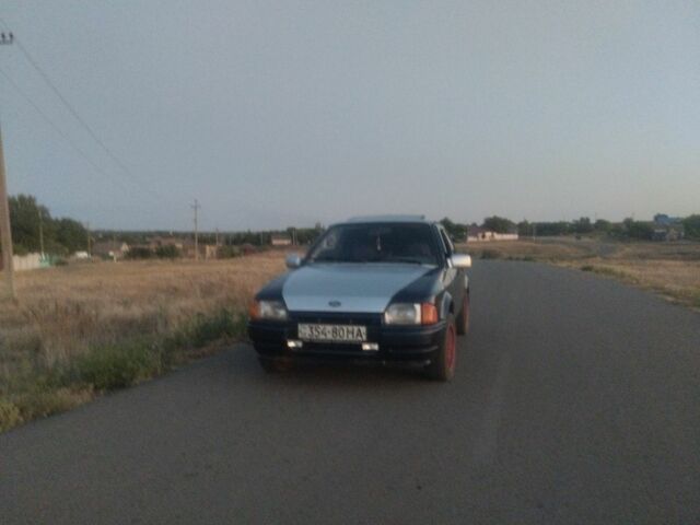 Синий Форд Эскорт, объемом двигателя 2 л и пробегом 1 тыс. км за 1551 $, фото 1 на Automoto.ua