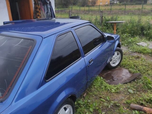 Синий Форд Эскорт, объемом двигателя 0 л и пробегом 124 тыс. км за 750 $, фото 6 на Automoto.ua