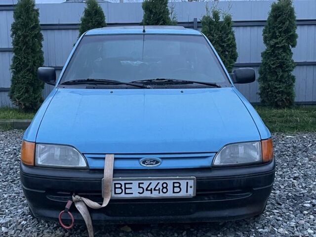 Синий Форд Эскорт, объемом двигателя 1.4 л и пробегом 136 тыс. км за 400 $, фото 1 на Automoto.ua