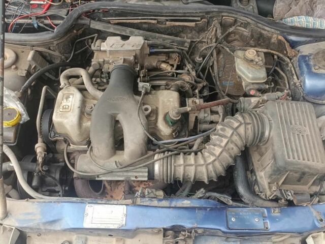 Синий Форд Эскорт, объемом двигателя 1 л и пробегом 1 тыс. км за 500 $, фото 6 на Automoto.ua