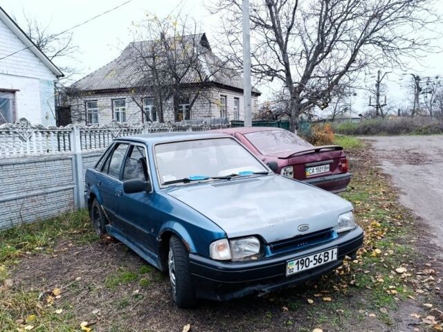 Синій Форд Ескорт, об'ємом двигуна 2 л та пробігом 111 тис. км за 700 $, фото 1 на Automoto.ua
