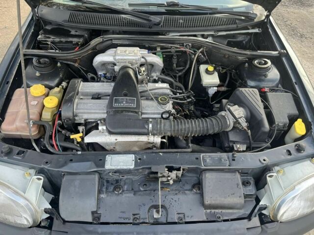 Синий Форд Эскорт, объемом двигателя 1.6 л и пробегом 115 тыс. км за 1300 $, фото 3 на Automoto.ua