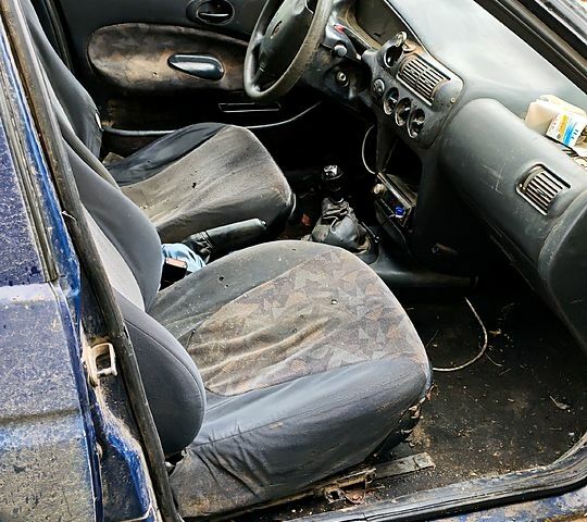 Синий Форд Эскорт, объемом двигателя 1.6 л и пробегом 0 тыс. км за 370 $, фото 8 на Automoto.ua