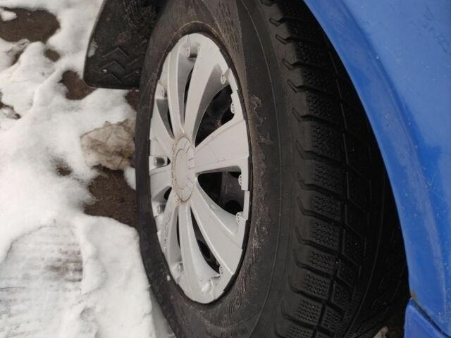 Синий Форд Эскорт, объемом двигателя 1.6 л и пробегом 220 тыс. км за 900 $, фото 3 на Automoto.ua