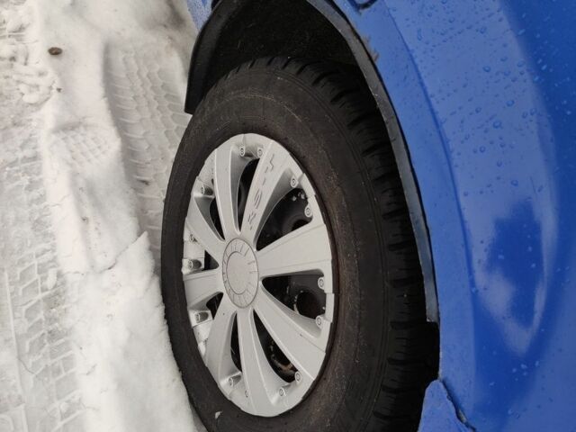 Синий Форд Эскорт, объемом двигателя 1.6 л и пробегом 220 тыс. км за 900 $, фото 4 на Automoto.ua